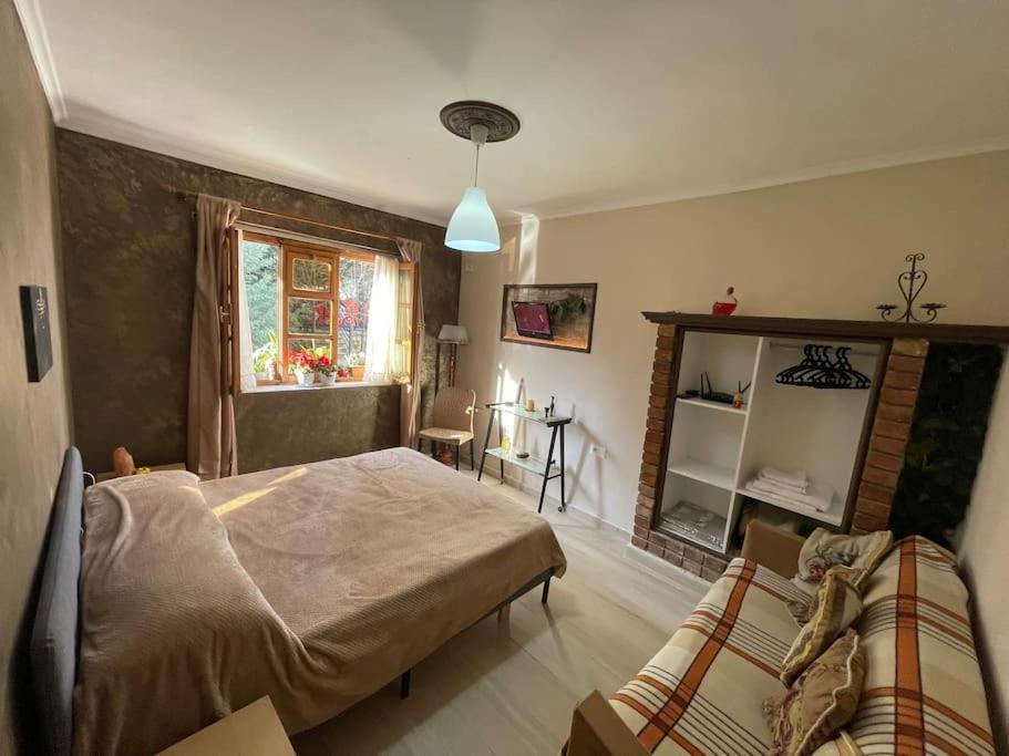 Central Cozy Apartment Old Train Station تيرانا المظهر الخارجي الصورة