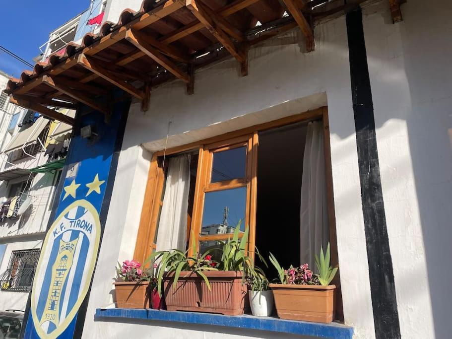 Central Cozy Apartment Old Train Station تيرانا المظهر الخارجي الصورة