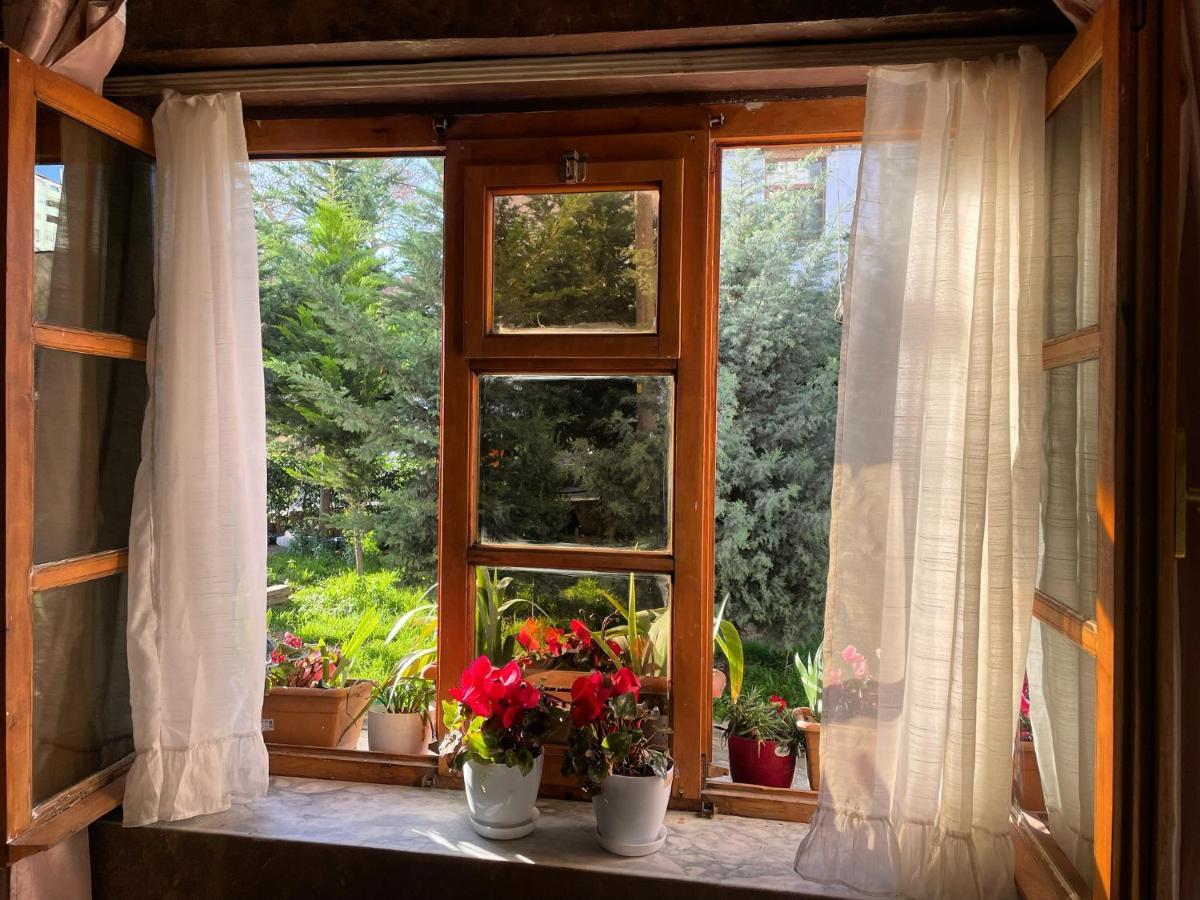 Central Cozy Apartment Old Train Station تيرانا المظهر الخارجي الصورة